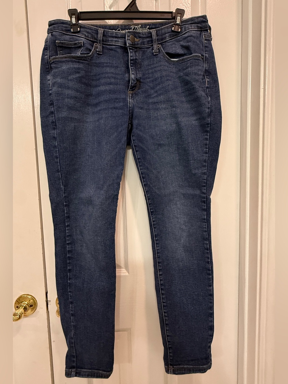 Universal Thread Curvy Skinny Jeans